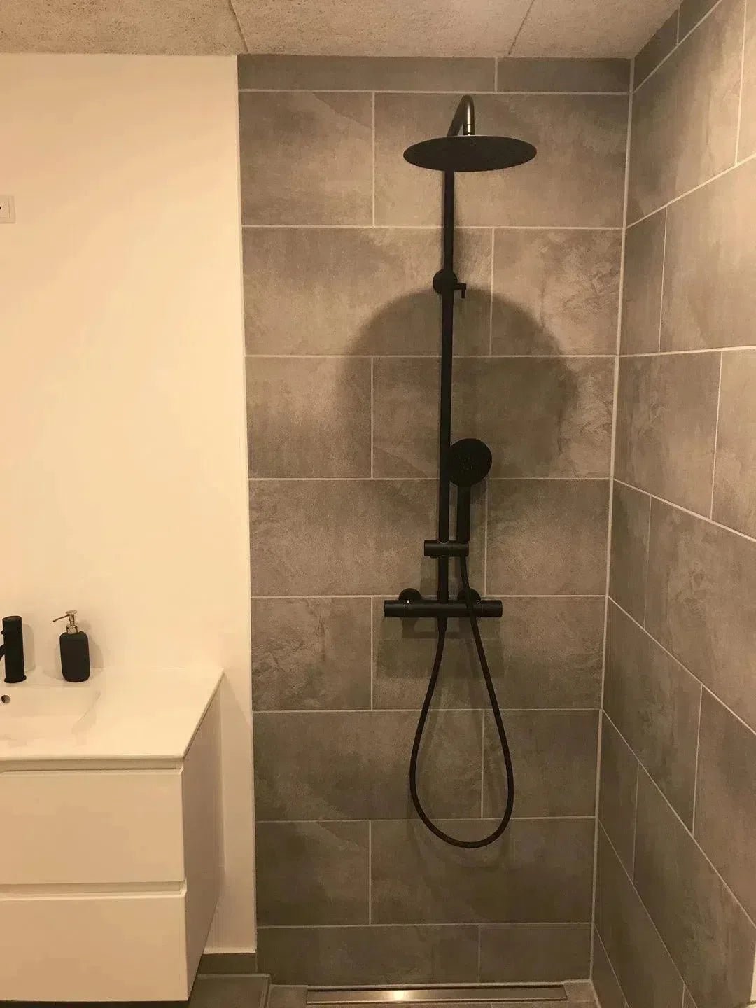 Dragør Takduschset m/Termostat blandare och 25 cm takdusch, 150 C/C - Takduschset - BATH DELUXE - EXCLUSIVE - 31 - 120 - 08 - 64 - 00 - BATHDELUXE SWEDEN