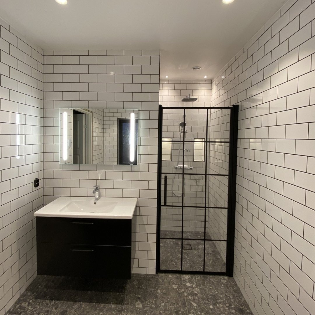 Niche - Frames, Shower Enclosure Set - Code, Frame/Black - 100 cm - MASTERSTORE - 8595677138962 - Shower Enclosure Set - Code - 38 - 100 - 00 - 59 - 00 - 8595677138962