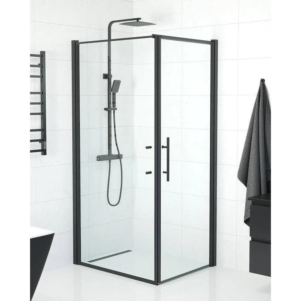 Vänern Duschhörn, Dörr + Vägg, Klarglas, Svart Profil - Duschhörna - BATH DELUXE - PRESTIGE - 40 - 108 - 00 - 50 - 00 - BATHDELUXE SWEDEN