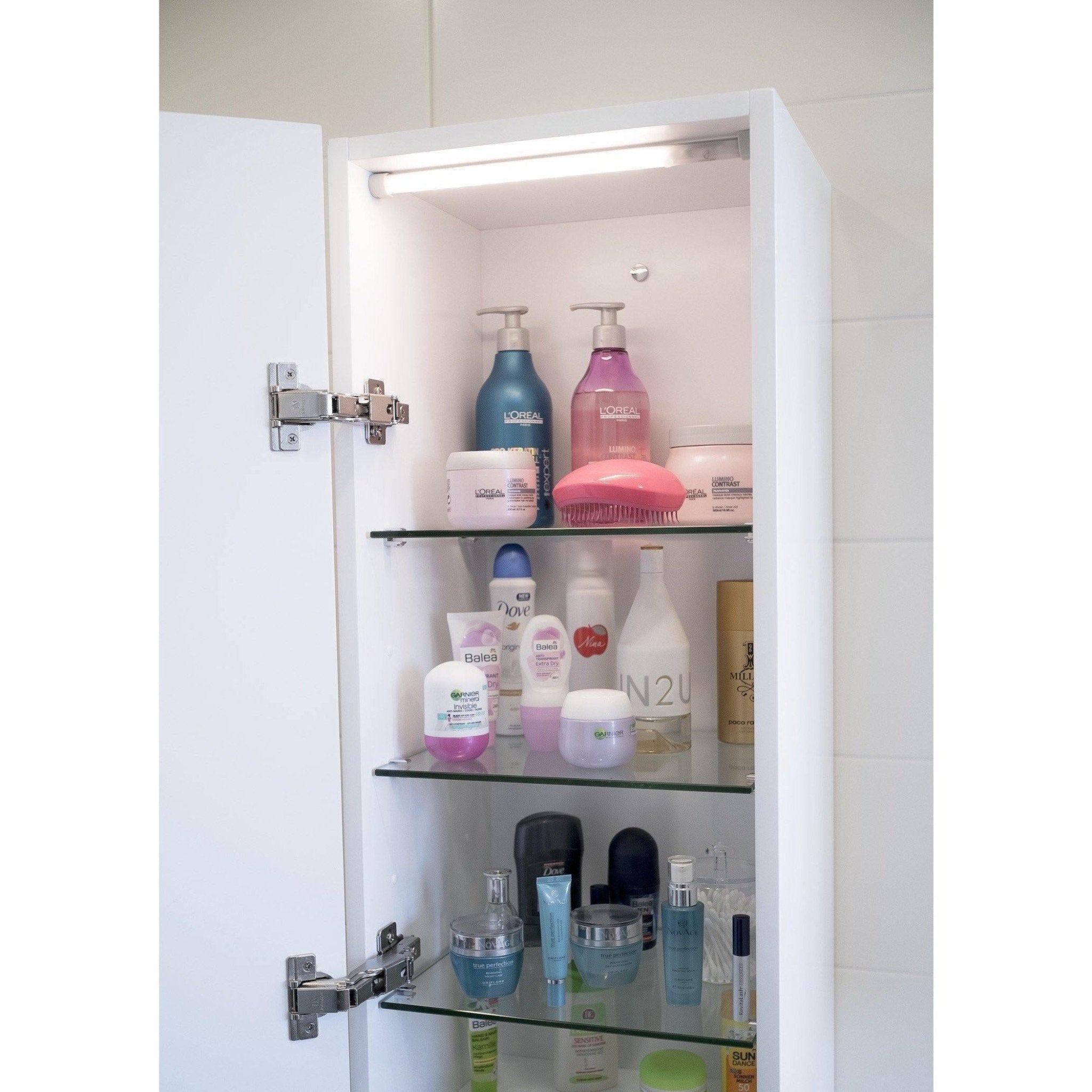 Veiholmen Högskåp, Vit Högblank - Högskåp - BATH DELUXE - PRESTIGE - 70 - 035 - 02 - 11 - 00 - BATHDELUXE SWEDEN