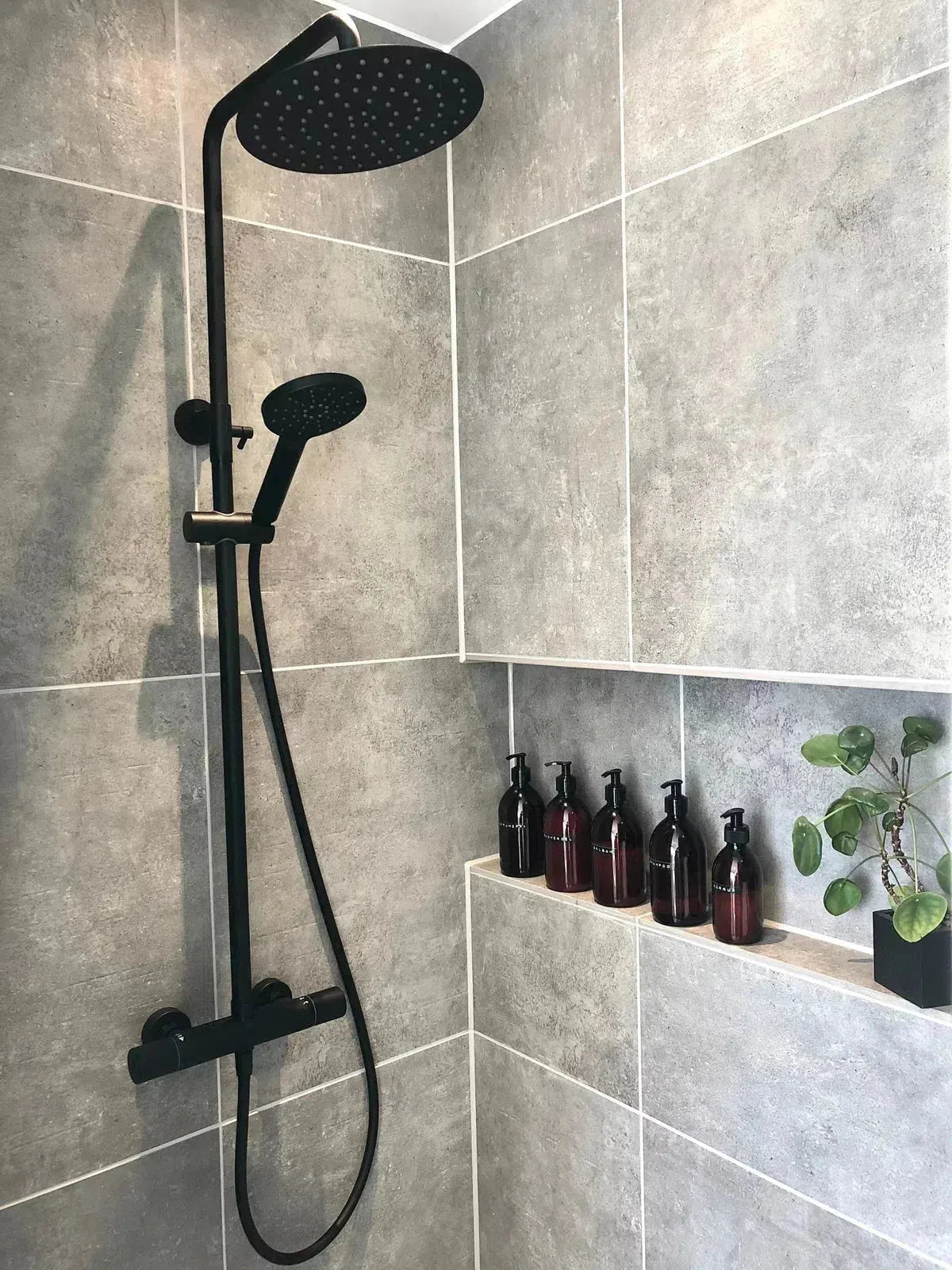 Dragør Takduschset m/Termostat blandare och 25 cm takdusch, 150 C/C