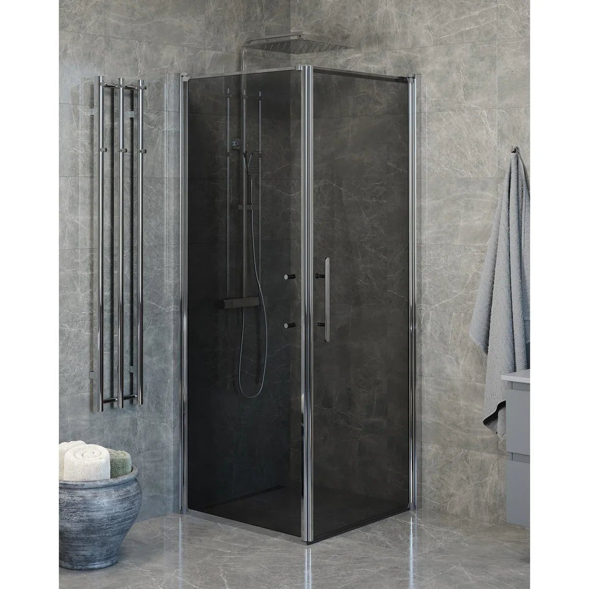 Vänern Duschhörn, Dörr + Vägg, Rökfärgat Glas, Krom Profil - Duschhörna - BATH DELUXE - PRESTIGE - 40 - 808 - 01 - 56 - 00 - BATHDELUXE SWEDEN
