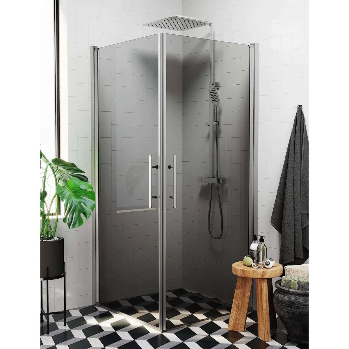 Vänern Duschhörn,Rak, Rökfärgat Glas, Borstad Aluminium Profil - Duschhörna - BATH DELUXE - PRESTIGE - 36 - 101 - 67 - 56 - 00 - BATHDELUXE SWEDEN