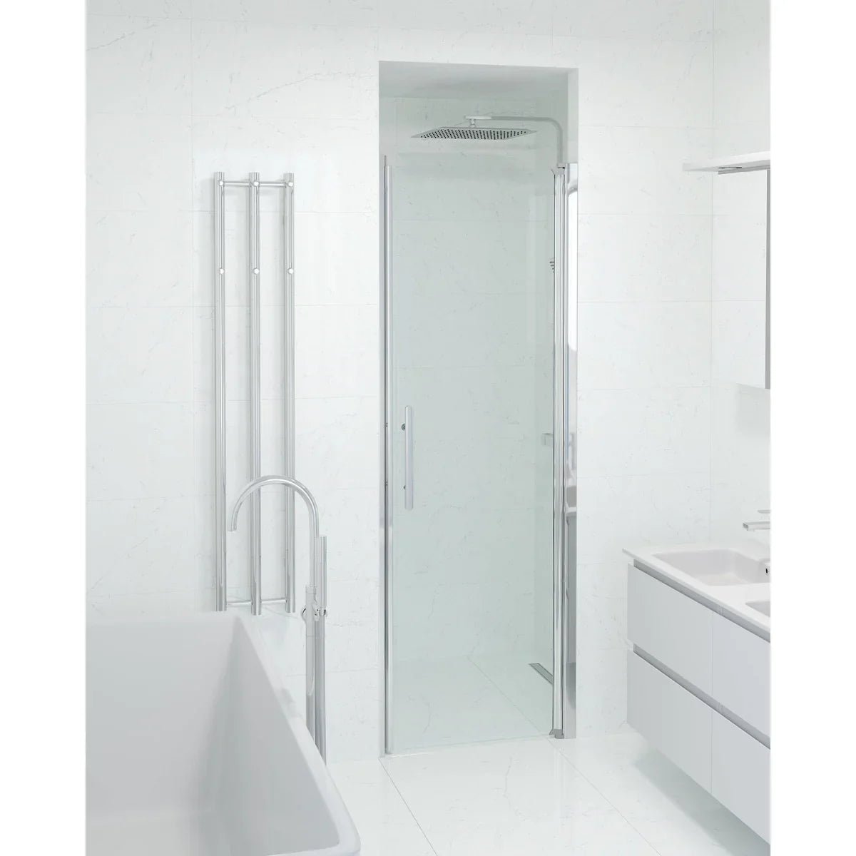 Vänern Niche Duschdörr, Klarglas, Krom Profil - Nischduschar - BATH DELUXE - PRESTIGE - 38 - 070 - 01 - 50 - 00 - BATHDELUXE SWEDEN