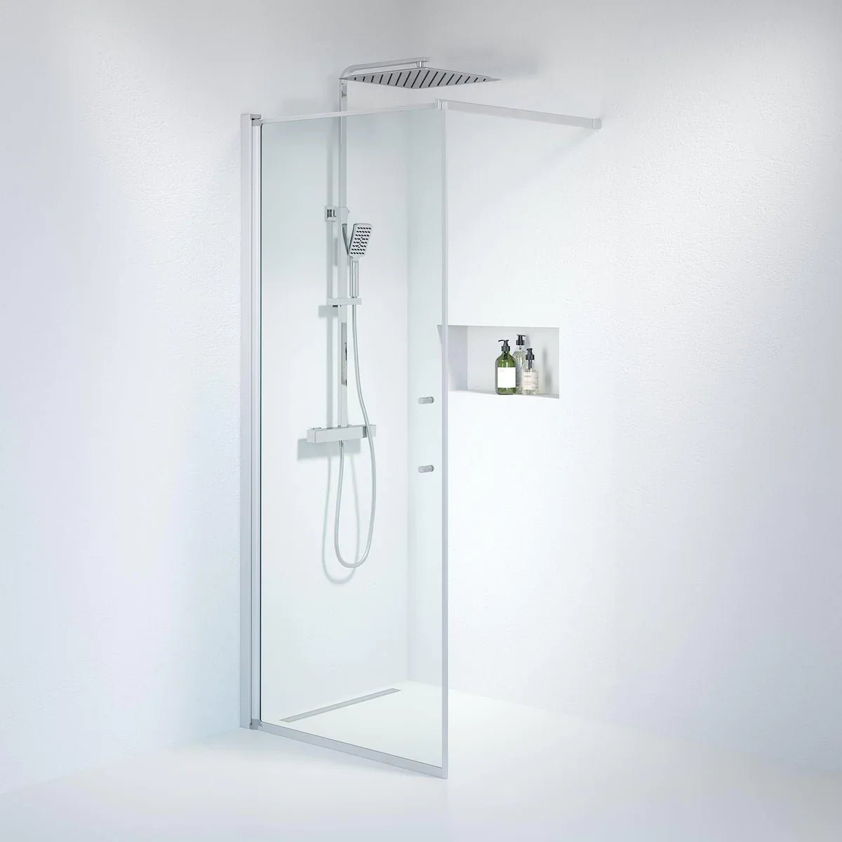 Vänern Duschvägg, Klarglas, Borstad Aluminium Profil - Duschväggar - BATH DELUXE - PRESTIGE - 39 - 090 - 67 - 50 - 00 - BATHDELUXE SWEDEN
