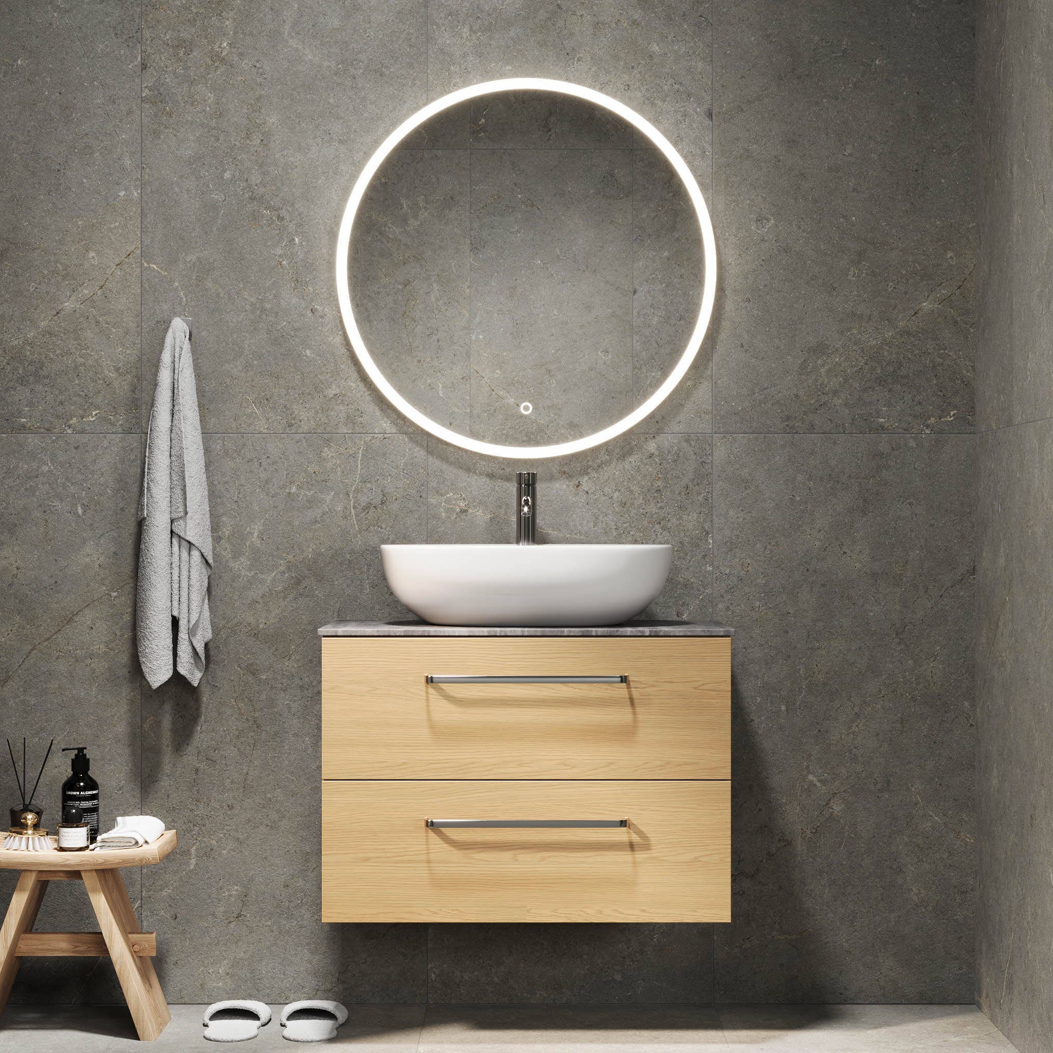 Badrumsmöbel med klassiska fronter – 80x46x56 cm – ek – melaminbänkskiva i betonglook – Vinderup - Tvättställsskåp - Bath Deluxe - 70-080-11-86-80 - BATHDELUXE SWEDEN