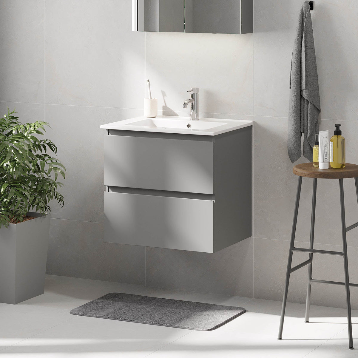 Badrumskommod med klassisk integrerad front - 60x46x57 cm - Matt grå - Porslin tvättställ - Saltnes - Tvättställsskåp - Bath Deluxe - 73-060-50-03-40 - BATHDELUXE SWEDEN