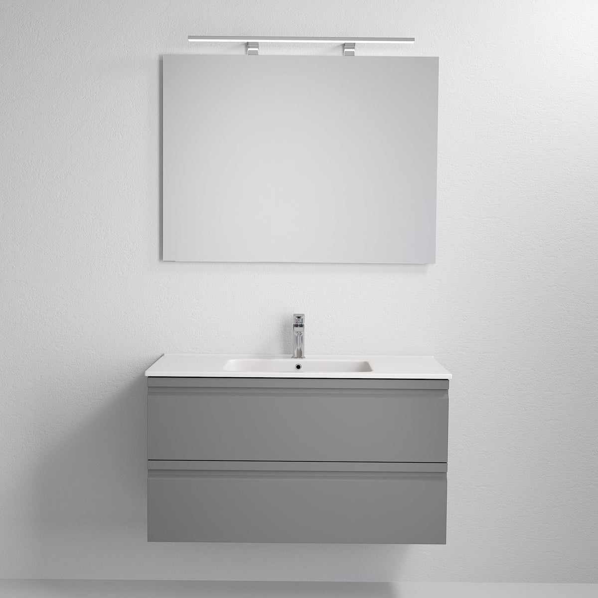 Badrumskommod med modern integrerad front - 60x46x57 cm - Matt grå - Porslin tvättställ - Klokkarvik - Tvättställsskåp - Bath Deluxe - 74-060-01-03-00 - BATHDELUXE SWEDEN