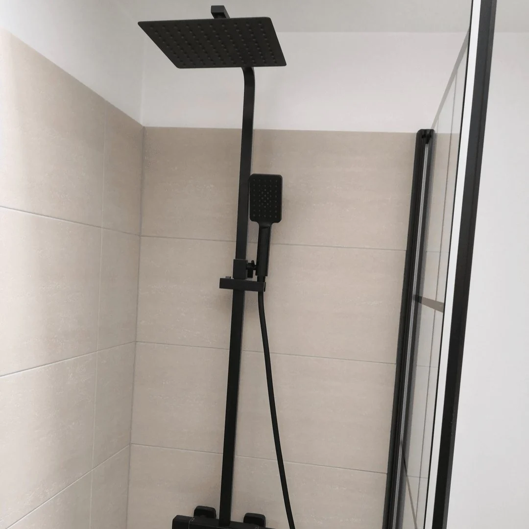 Næsby Takduschset m/Termostat blandare och 25 cm takdusch, 160 C/C