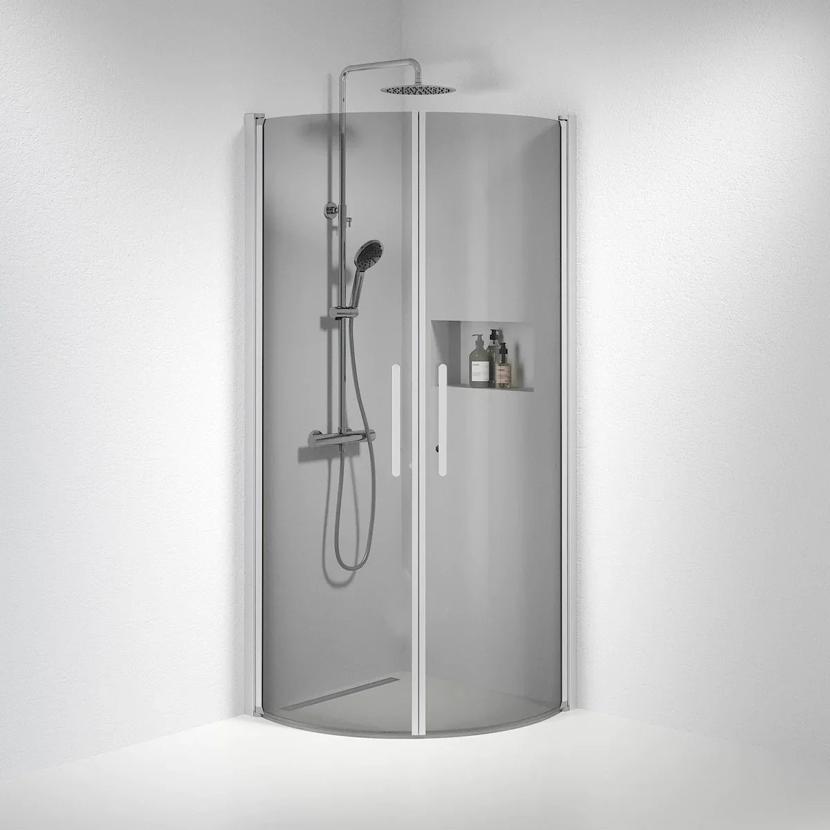Vänern Duschhörn, Rund, Rökfärgat Glas, Borstad Aluminium Profil - Duschhörna - BATH DELUXE - PRESTIGE - 35 - 808 - 67 - 56 - 00 - BATHDELUXE SWEDEN