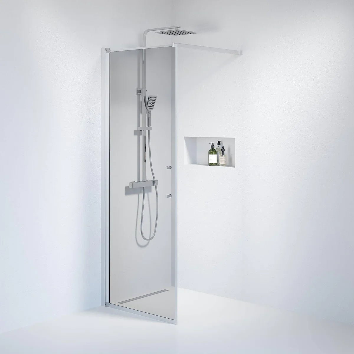 Vänern Duschvägg, Rökfärgat Glas, Borstad Aluminium Profil - Duschväggar - BATH DELUXE - PRESTIGE - 39 - 080 - 67 - 56 - 00 - BATHDELUXE SWEDEN